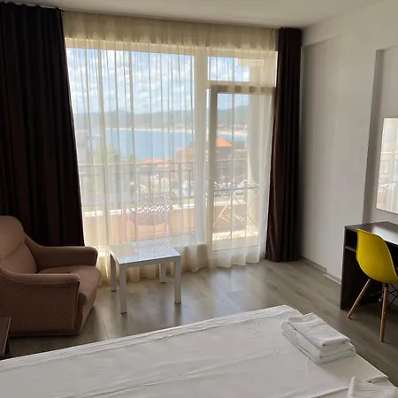 Ξενοδοχείο Family Dreams 3*